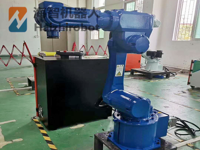 海智又?叒叕接單了！機(jī)器人餐具噴漆