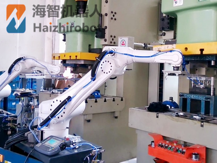 沖壓機械手機型怎么選擇！沖床機器人幾軸？